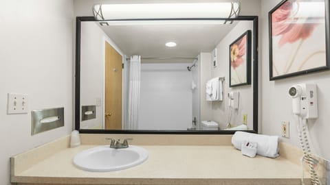 Free toiletries, towels, soap, shampoo