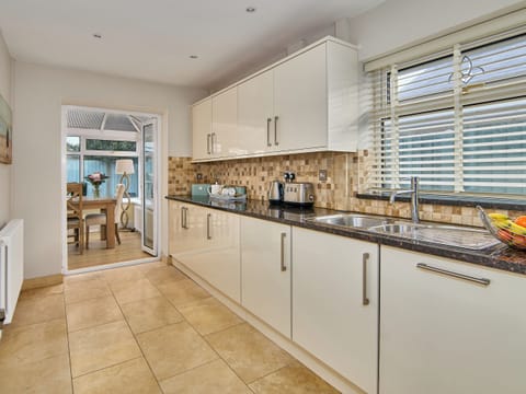Kitchen | Black Rock Hideaway, Portmadog