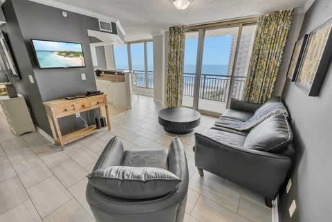 Large Living Area with Amazing Views of the Ocean, Beautifully Decorated