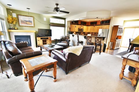 Living Room with Gas Fireplace, Flatscreen - Living Room with Gas Fireplace, Flatscreen