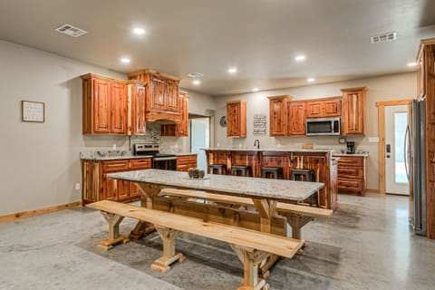 Lots of room for entertaining!