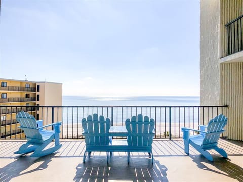 Studio, 2 Queen Beds (Top of the Gulf 607) | Exterior