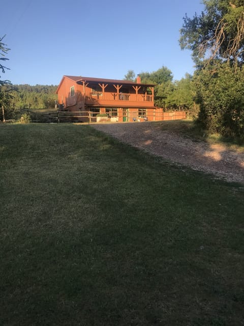 Property view from driveway 