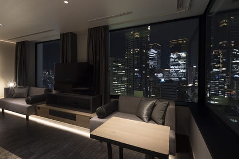 Junior Suite Twin Room, Non Smoking (56 square meters) | Down comforters, in-room safe, desk, free WiFi