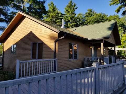 Entry to Apostle Pines #4