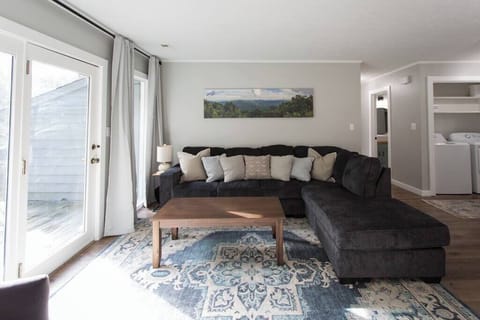 "This space was really comfortable and cozy." - Fonta, past guest