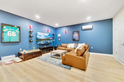 85" QLED 4k TV Leather Deep Seating, AC system; Klipsch Soundbar w/ 10" Subwoofer