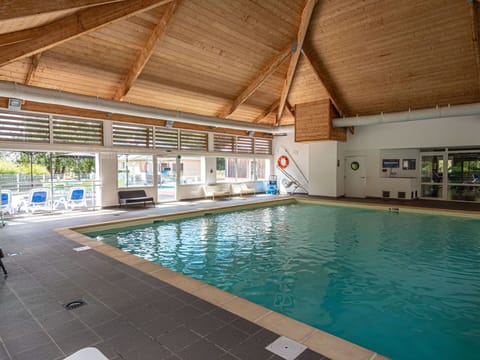 Water, Swimming Pool, Building, House, Shade, Leisure, Window, Outdoor Furniture, Chair, Real Estate