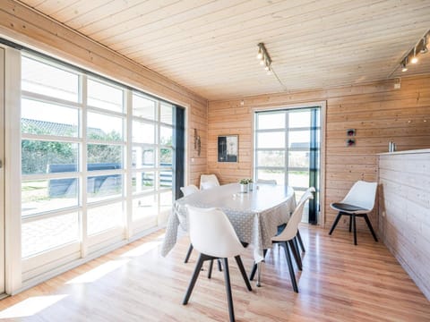 House | Dining