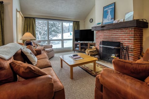 Welcome to Rock Pond Condo 32!