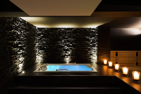 Sauna, hot tub, body treatments, hydrotherapy, body wraps, body scrubs