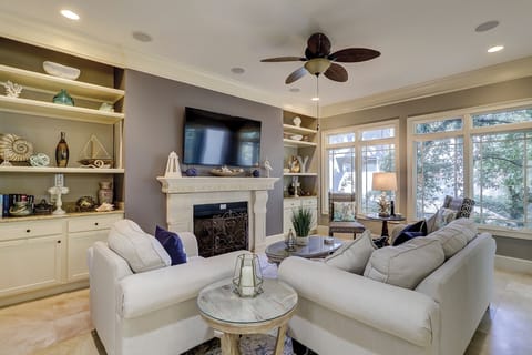 28 Corine Lane | Living Room - 28 Corine Lane | Living Room
