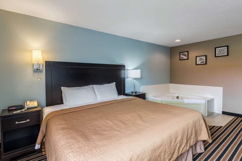 Desk, rollaway beds, free WiFi, bed sheets