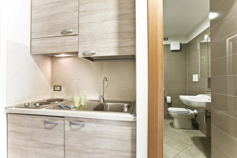 Fridge, electric kettle