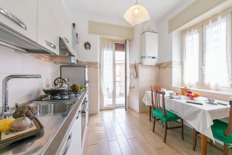 Family Apartment, Multiple Bedrooms (Residenza La terrazza di Dante) | Private kitchen | Fridge, oven, stovetop, coffee/tea maker