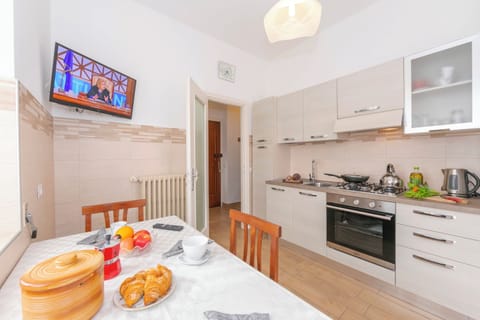 Family Apartment, Multiple Bedrooms (Residenza La terrazza di Dante) | Private kitchen | Fridge, oven, stovetop, coffee/tea maker