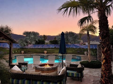 Sparkling pool! Spectacular mountain views and sunset vistas