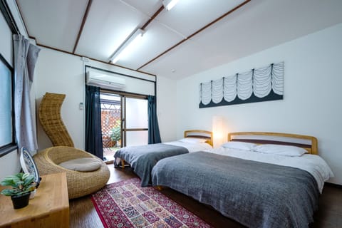 mayamoto1 | 2 bedrooms, iron/ironing board, free WiFi