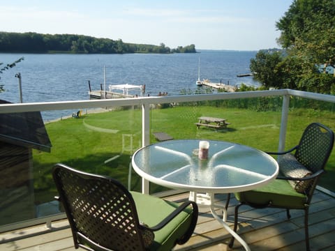 Queen Room with Balcony, Lake View | Terrace/patio
