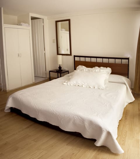Junior Suite | In-room safe, free WiFi, bed sheets