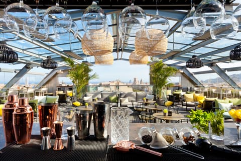 Rooftop bar, alfresco dining, open daily