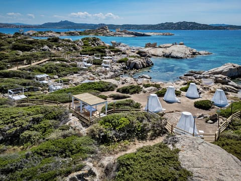 Beach nearby, beach towels