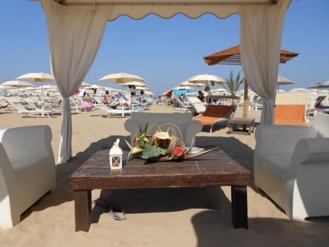 Private beach nearby, free beach cabanas, sun loungers, beach umbrellas