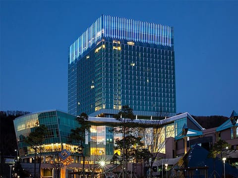 Front of property - evening/night