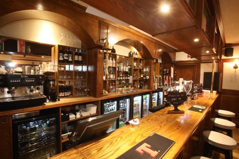 Sports bar