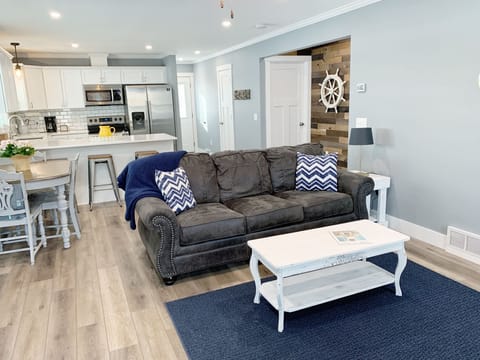 Open main floor living space
Pullout Couch