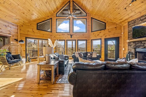 Sunlit living room designed for relaxing, reconnecting, and taking in the cabin vibe.