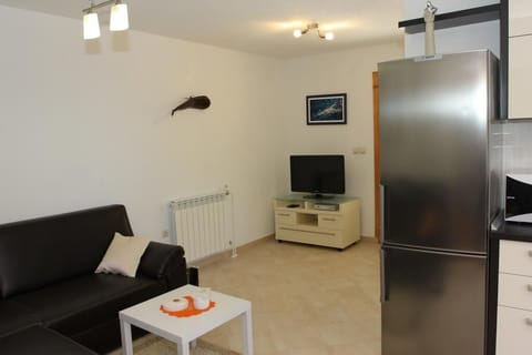 House (Three Bedroom Holiday Home with Pool) | Living room