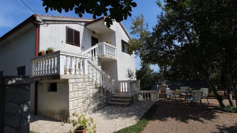 Apartment Darko 2