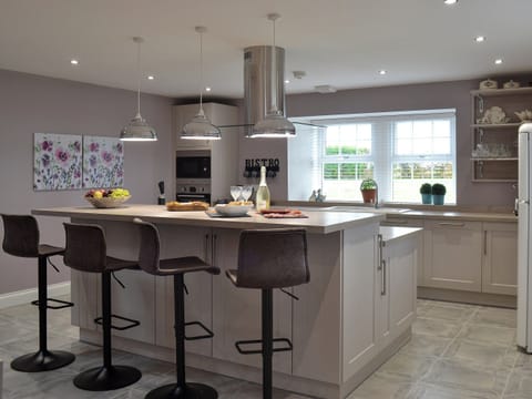 Kitchen/diner | Torcross Barn, Tarbolton, near Ayr