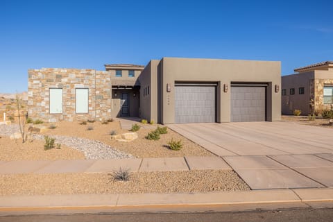 Front View - Welcome to our home, Les Petit Oiseaux.  Our 2435 square foot luxury home includes 4 bedrooms, 3 bathrooms and has a maximum occupancy of 8 people.