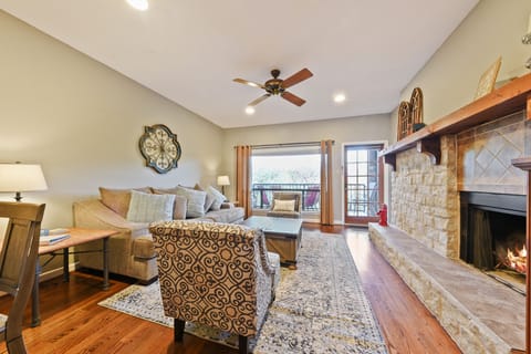 Living Room (1)