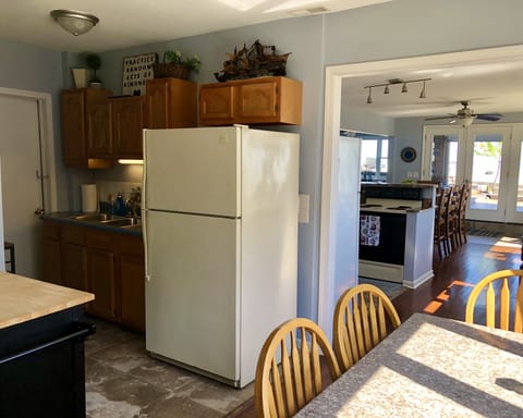 Bonus Efficiency Kitchen 2nd Refrigerator