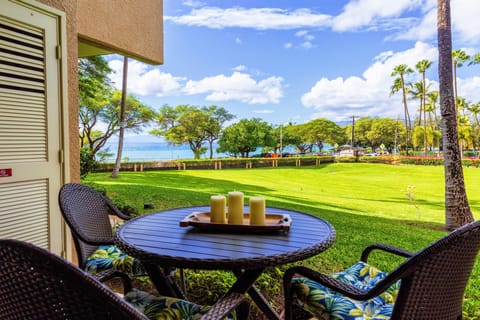 Relax in your private lanai and enjoy the ocean view. This is paradise!