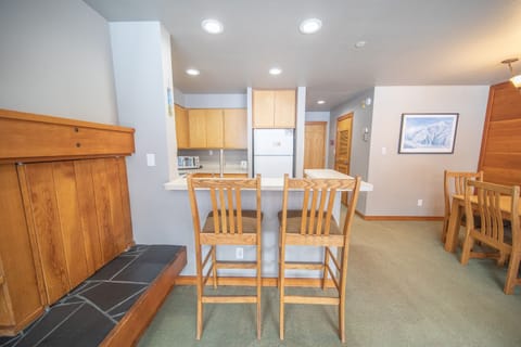 Convenient dining space at the countertop bar