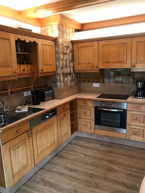 House | Private kitchen | Oven