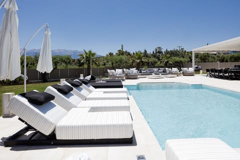 Villa Palena offers 2.500 m2 of outdoor area