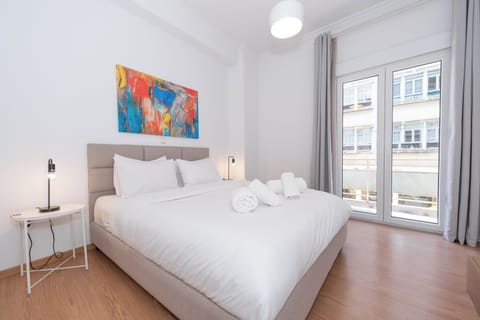 Superior Apartment | 2 bedrooms, Egyptian cotton sheets, premium bedding, in-room safe