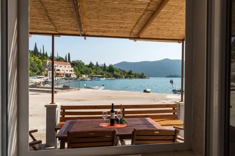 House (Duplex Two Bedroom) | Terrace/patio