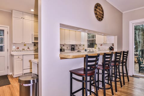 Additional Seating (4)