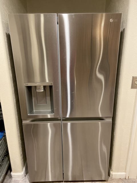 Super capacity refrigerator 30 ft.³ of storage with two ice makers