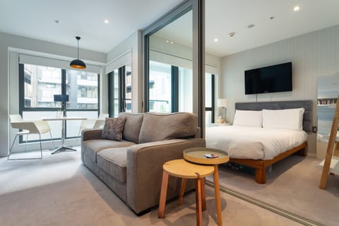 Apartment | Living area | 40-inch flat-screen TV with digital channels, TV