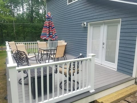 House, 3 Bedrooms, Patio, River View | Exterior
