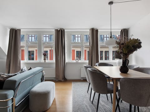 Apartment, 2 Bedrooms, Terrace, City View | 3 bedrooms