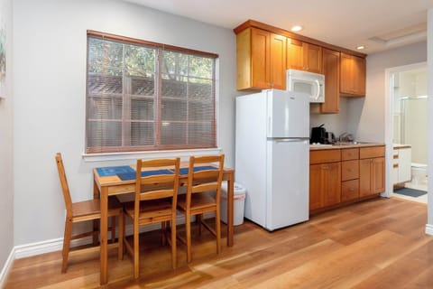 Now we move to the kitchen, where there is a small table you can use for working