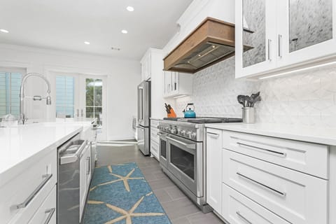 Vitamin Sea at Seacrest – Seacrest Beach – Kitchen